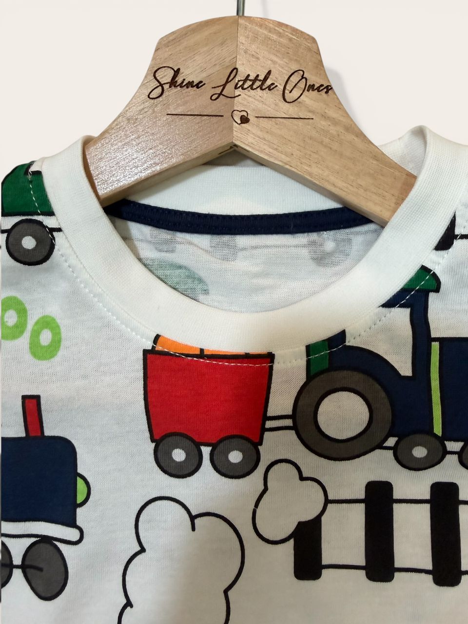 Train Style short sleeved