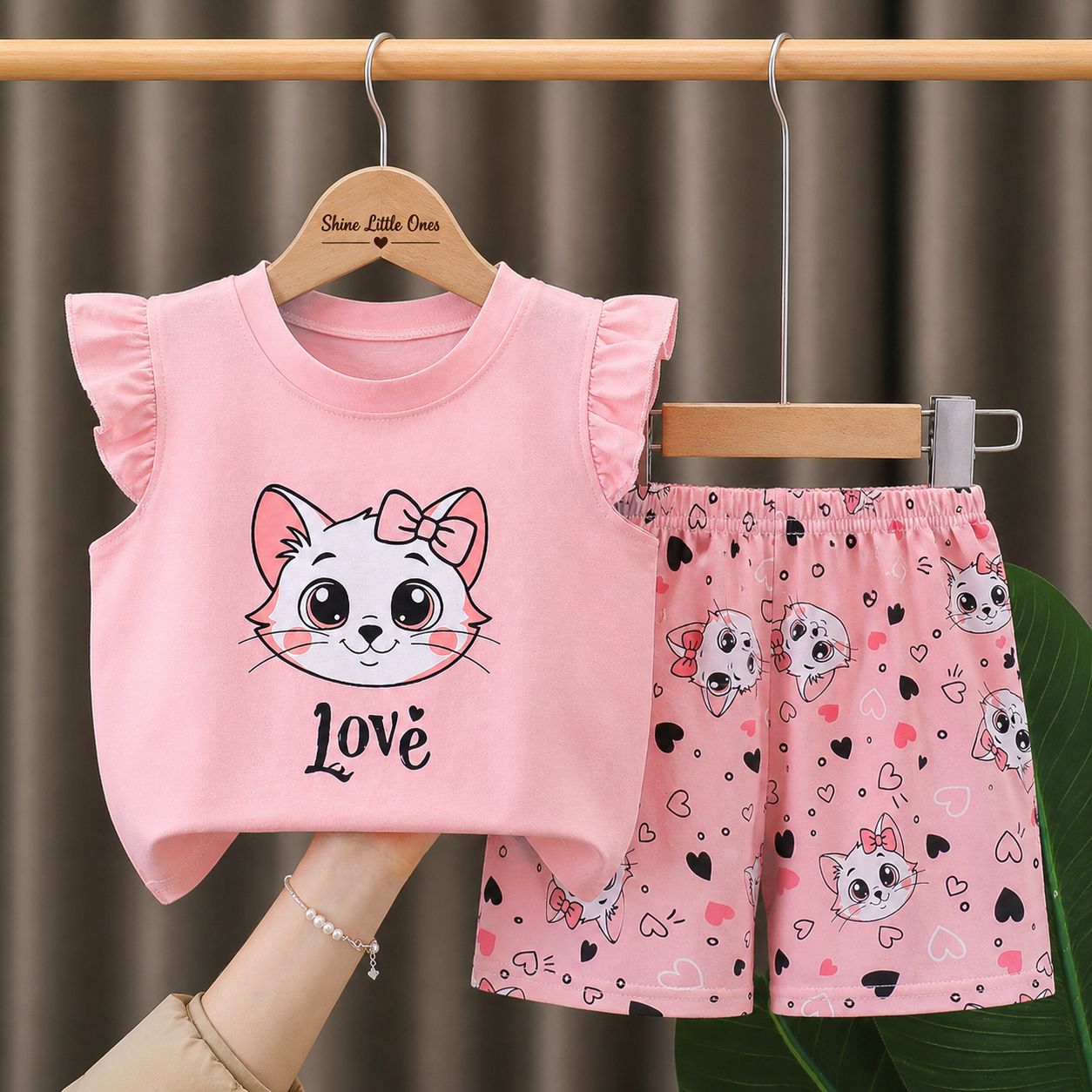 Set Kanak-kanak Perempuan Top + Seluar Pendek Kartun Comel (Tahun 1 - 5)