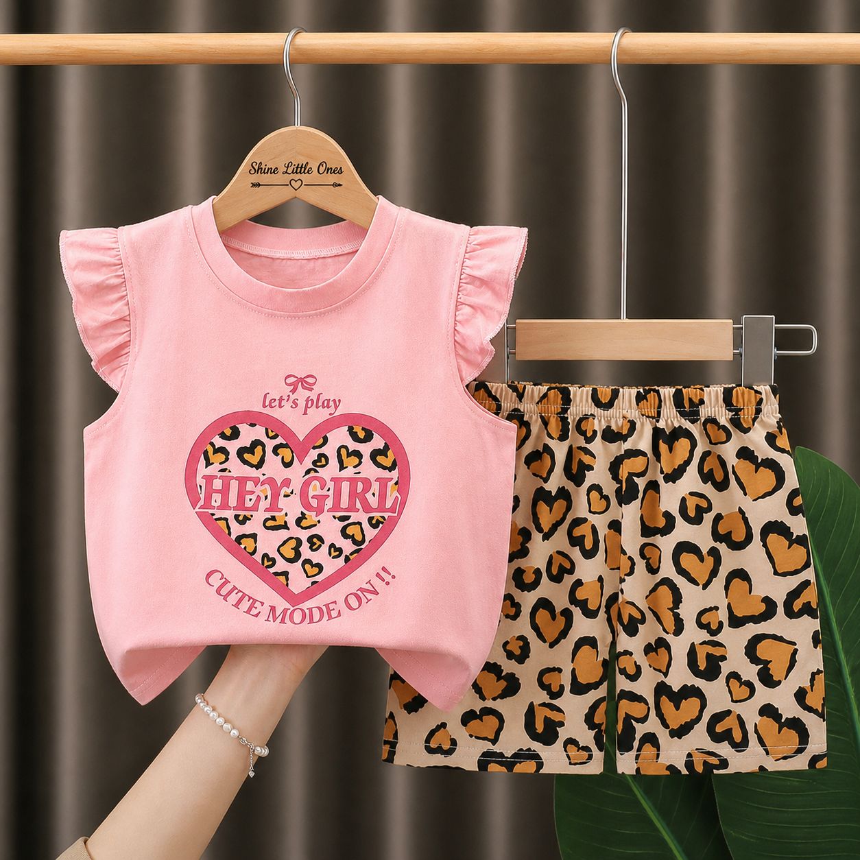 Set Kanak-kanak Perempuan Top + Seluar Pendek Kartun Comel (Tahun 1 - 5)